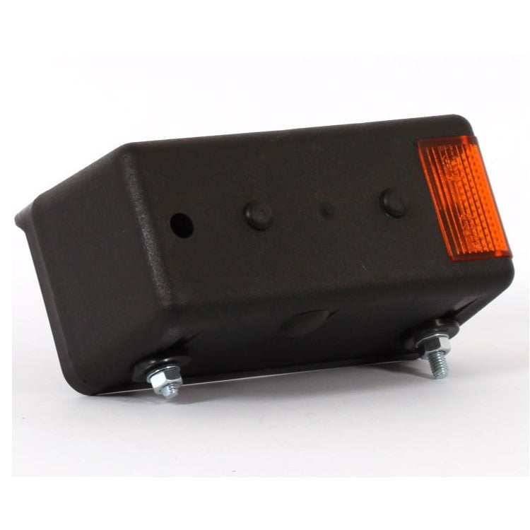 Specificații tehnice lampă semnalizator față dreapta 150x77mm protecție IP54 plastic negru