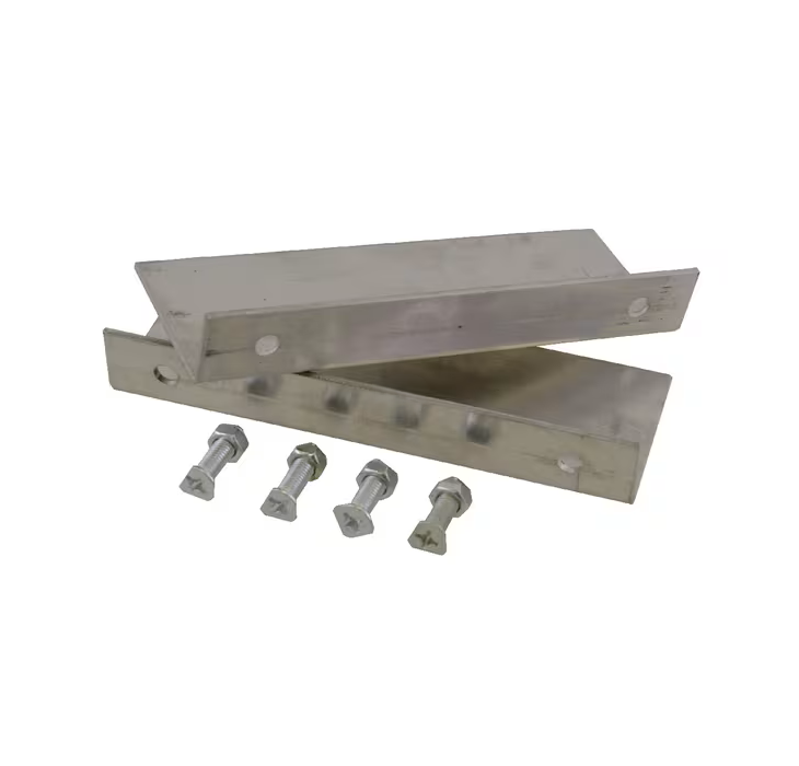 Set de cleme pentru rampe de încărcare 7000, cu două piese metalice și patru șuruburi cu piulițe