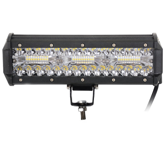 Lampă LED profesională 5400 lumeni cu 60 LED-uri puternice și fascicul combinat