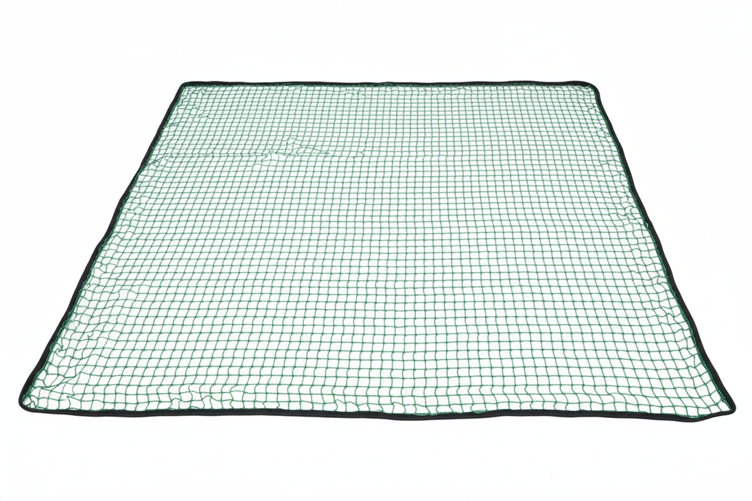 Plasă cargo verde desfășurată