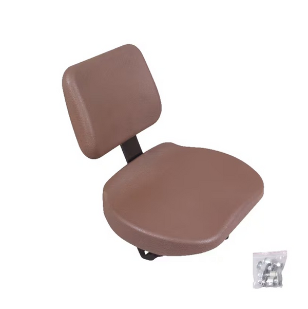 Scaun pasager simplu John Deere cu tapițerie PVC maro, spătar ergonomic, include șuruburi montaj în pungă transparentă